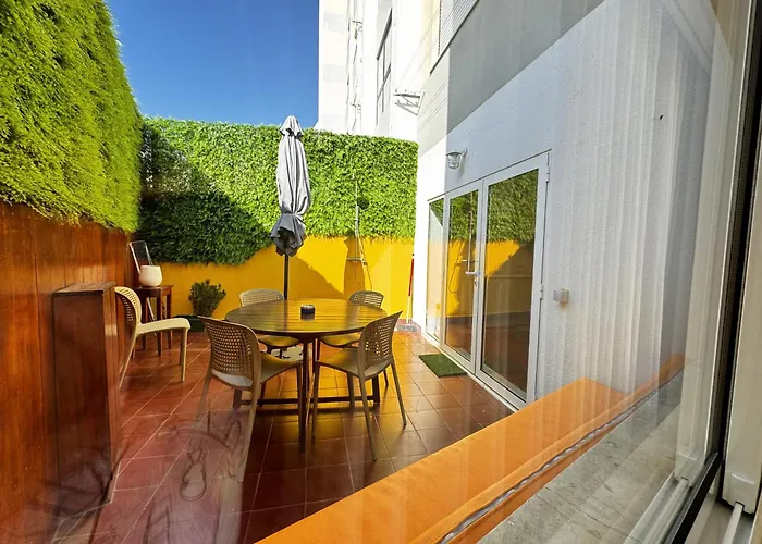 2Room Cozy Apartment Center Caparica