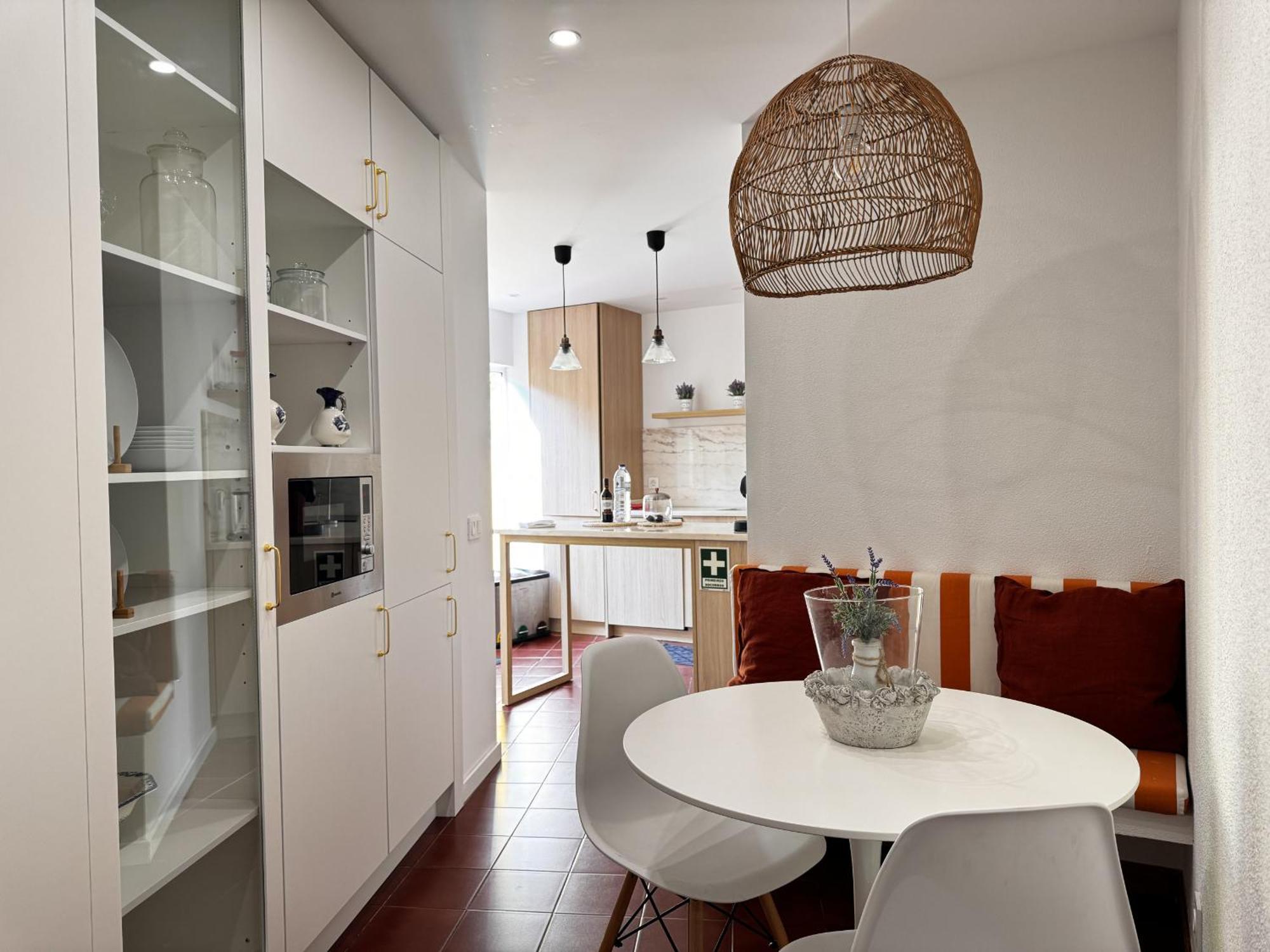 2room Cozy Center Caparica